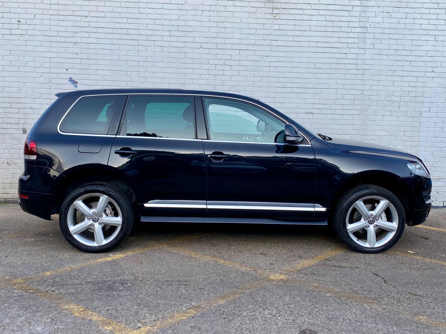 Volkswagen Touareg 2007 - Cars