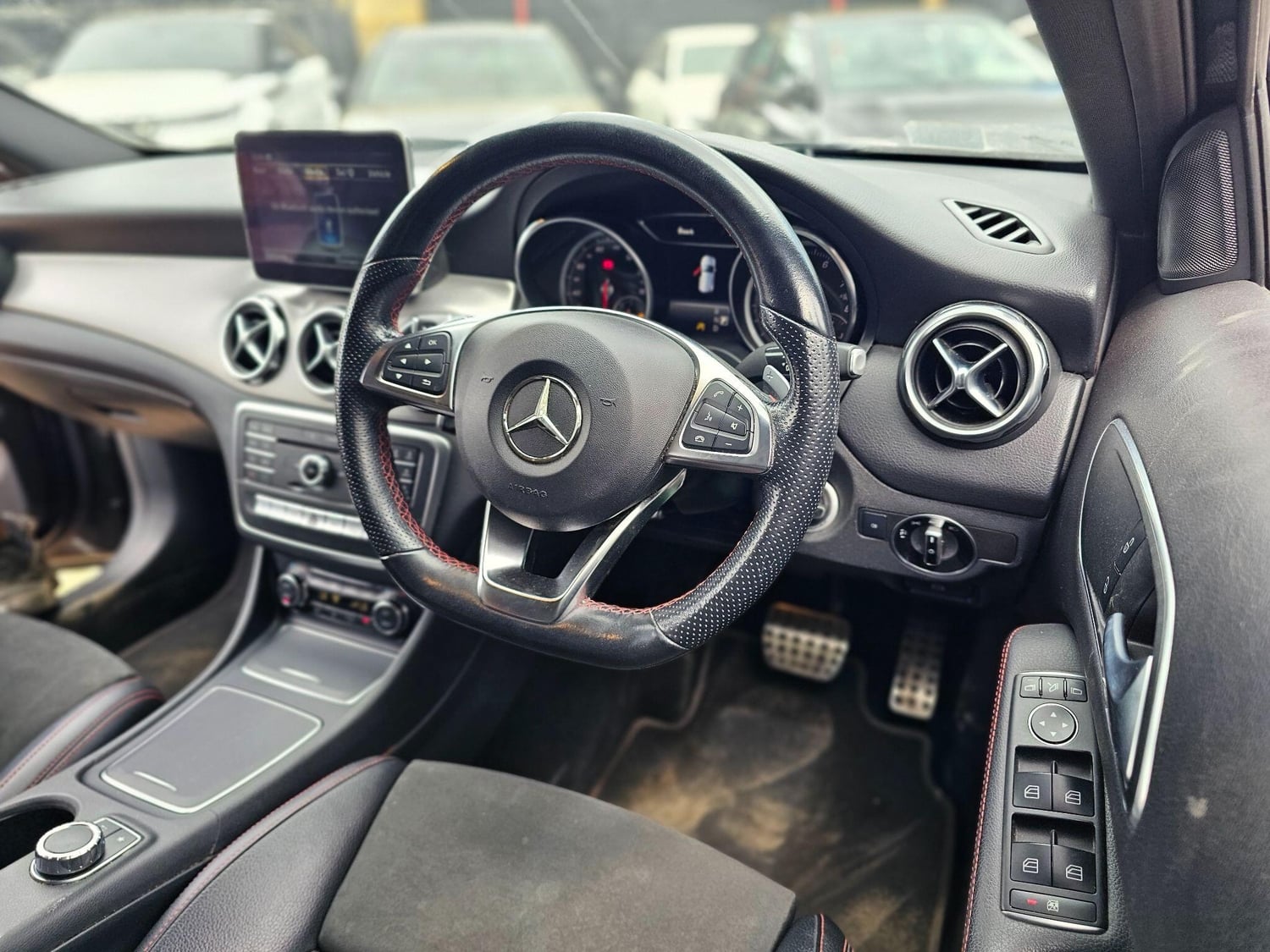 [ berth ]Mercedes-Benz GLA