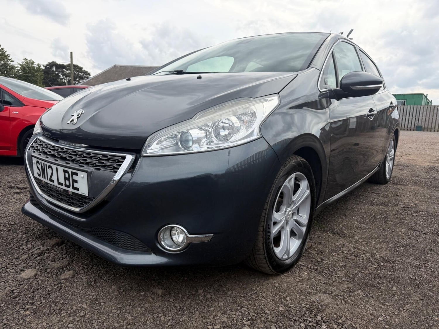 [ berth ]Peugeot 208