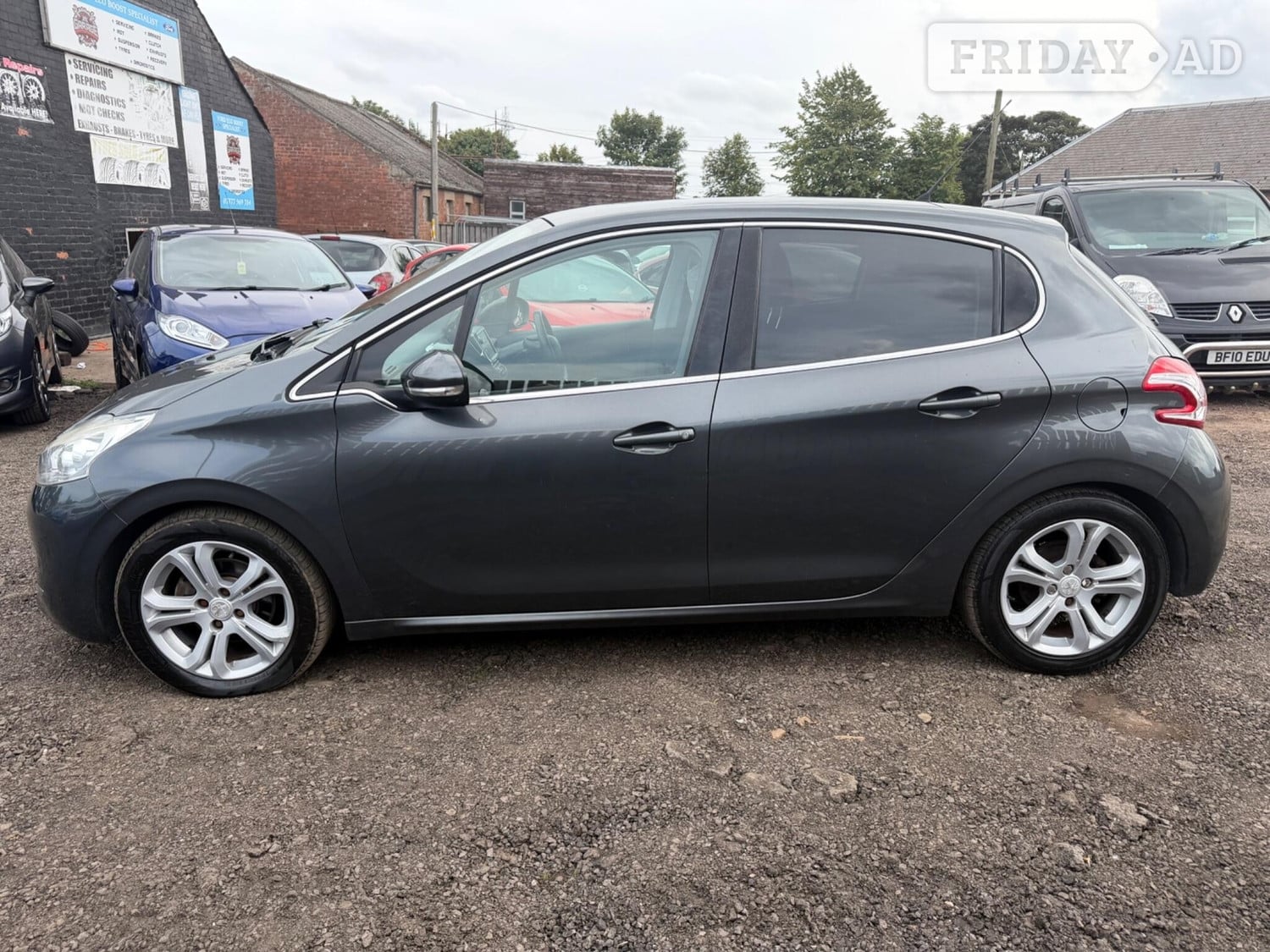 Peugeot 208 2012 - Cars