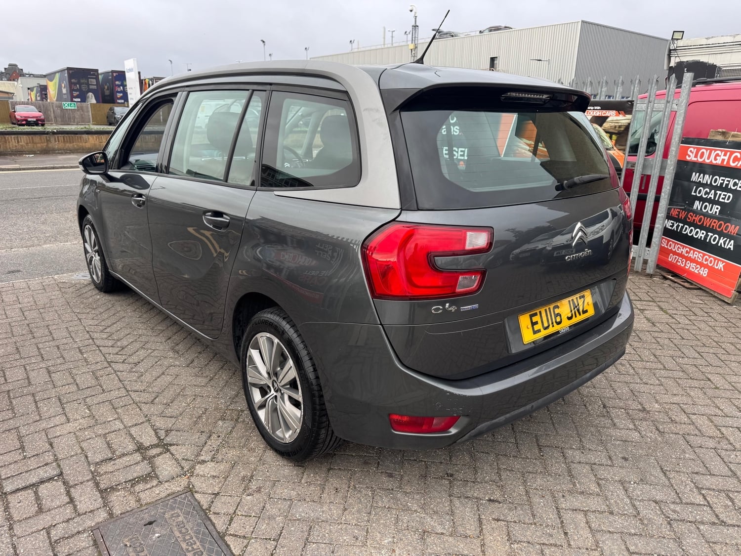 [ berth ]Citroen Grand C4 Picasso