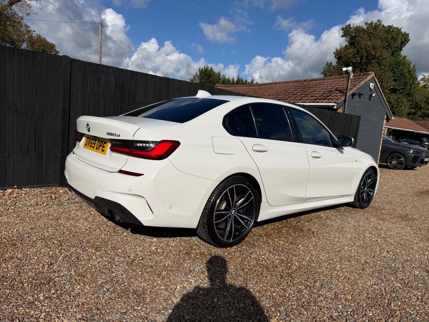 BMW 3 Series 2019 - Cars in Addlestone