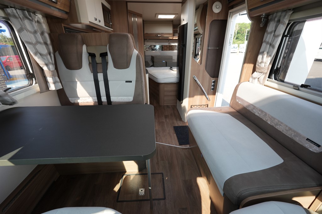 Swift Bolero 684 FB FIAT 4 BERTH 4 TRAVEL SEAT MOTORHOME Haywards Heath