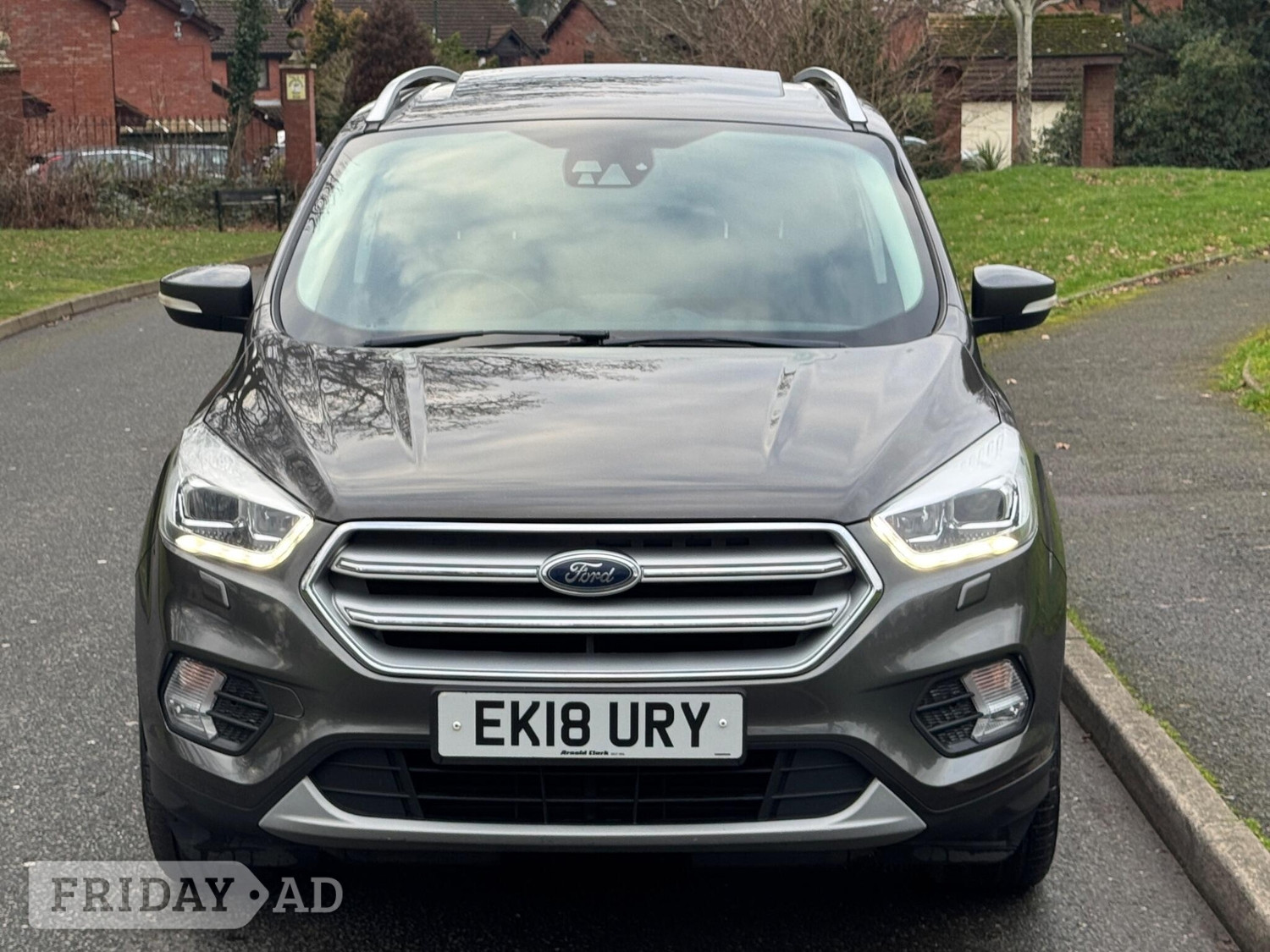 [ berth ]Ford Kuga