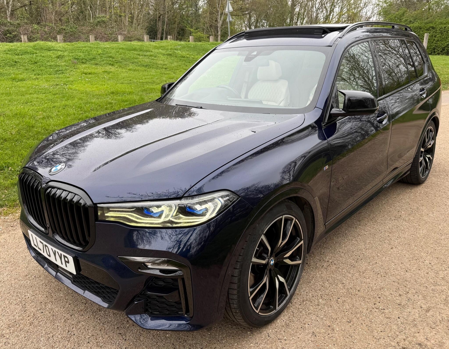 [ berth ]BMW X7