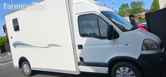 Vauxhall Horsebox Movano Trailer