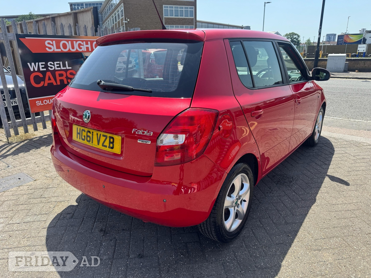 Skoda Fabia 2012 - Cars in Slough