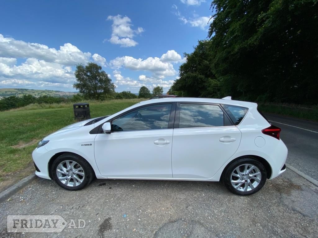 Toyota Auris 2016 - Cars