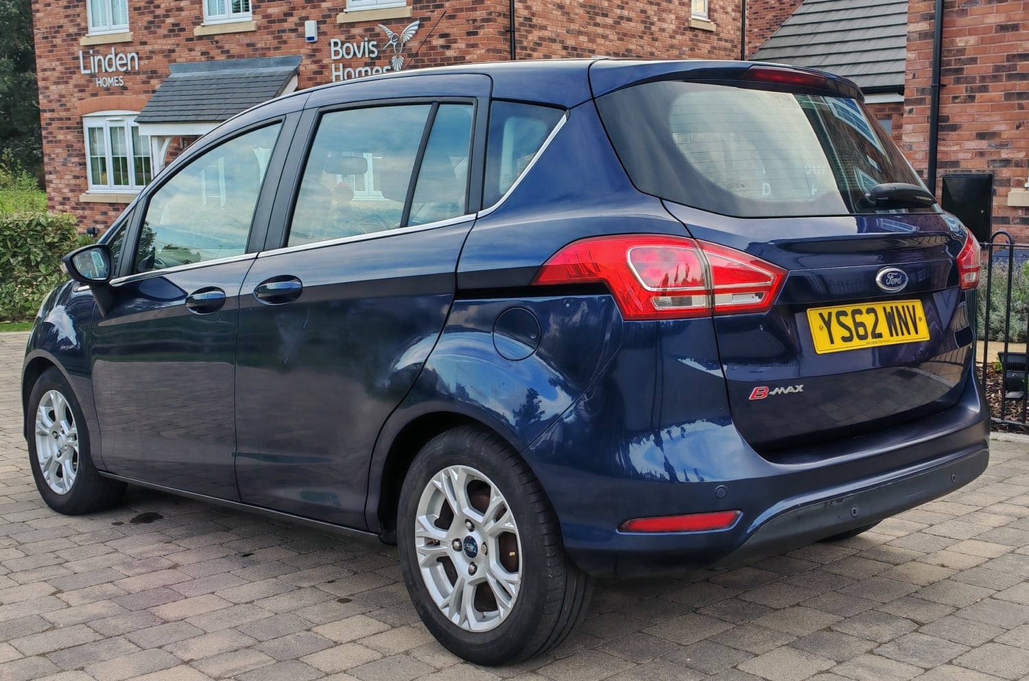 Ford B-MAX 2013 - Cars