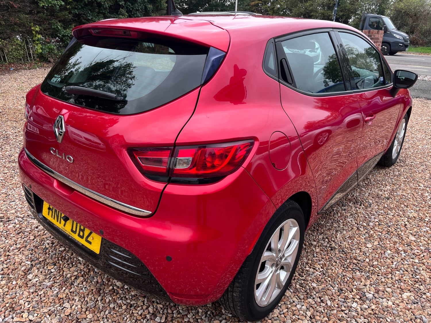 Renault Clio 2017 - Cars in Waterlooville