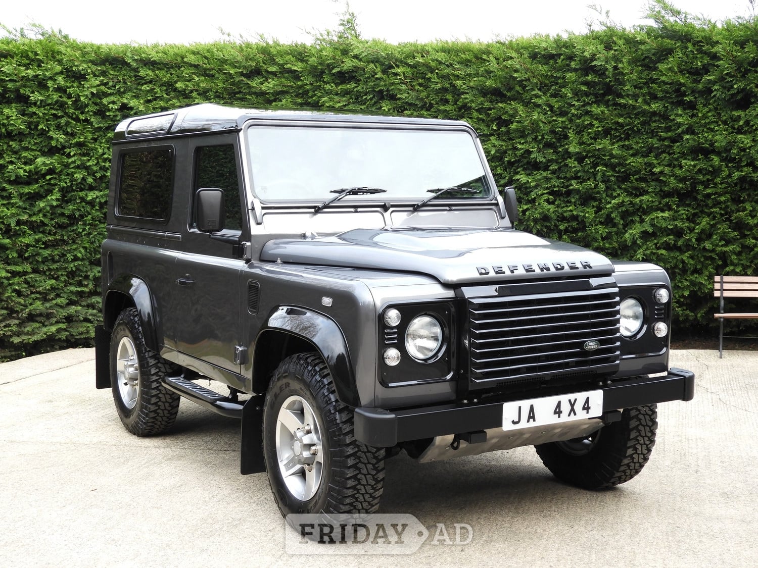 Land Rover Defender 90 2015 in Congleton
