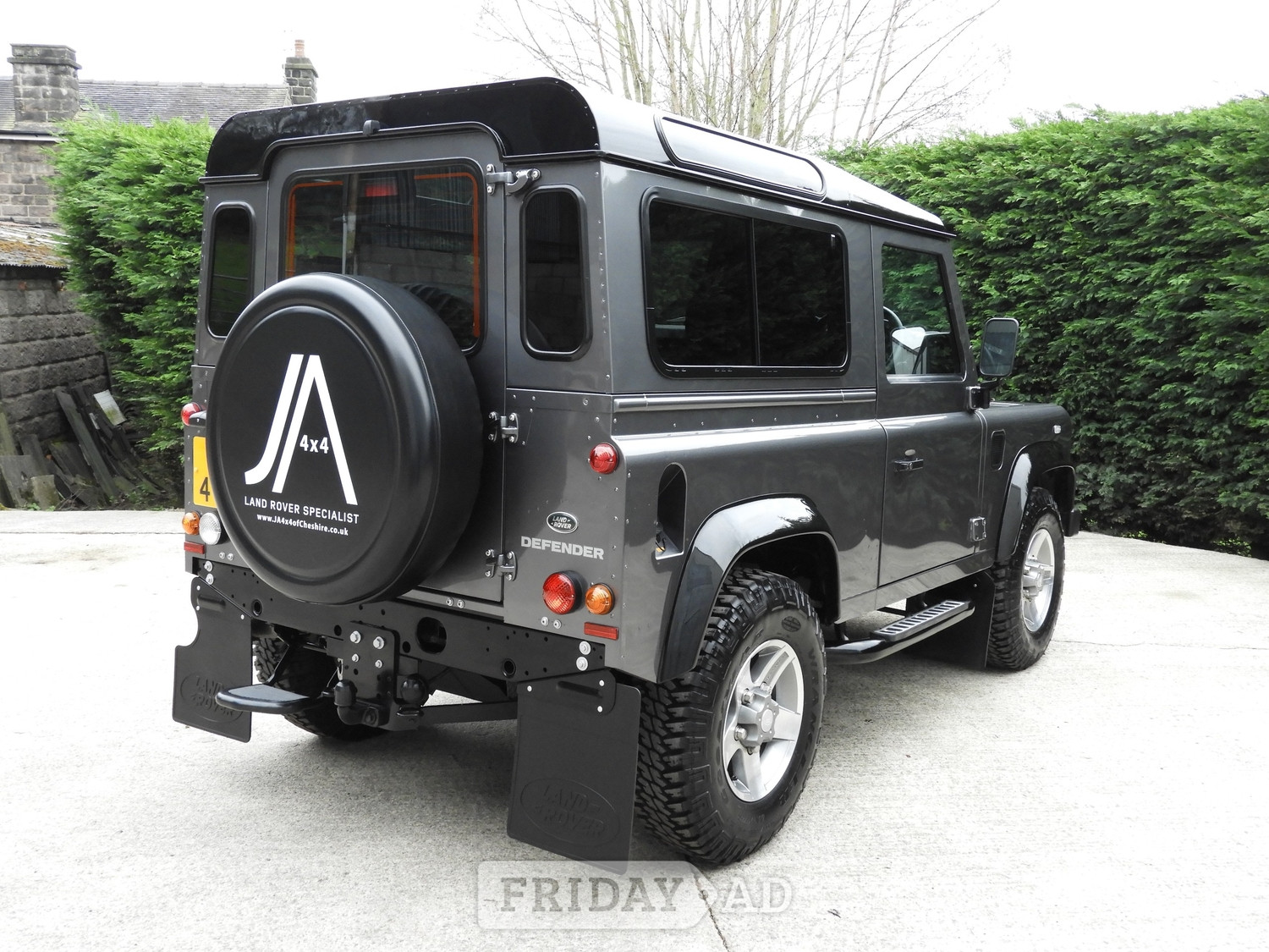Land Rover Defender 90 2015 - Cars