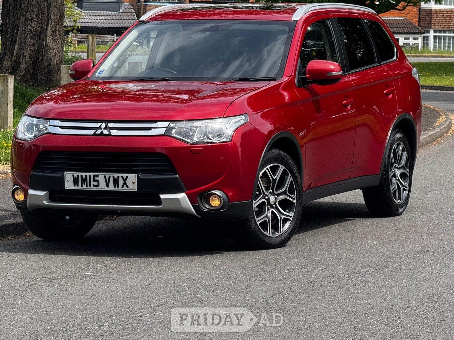 Mitsubishi Outlander 2015 - Cars