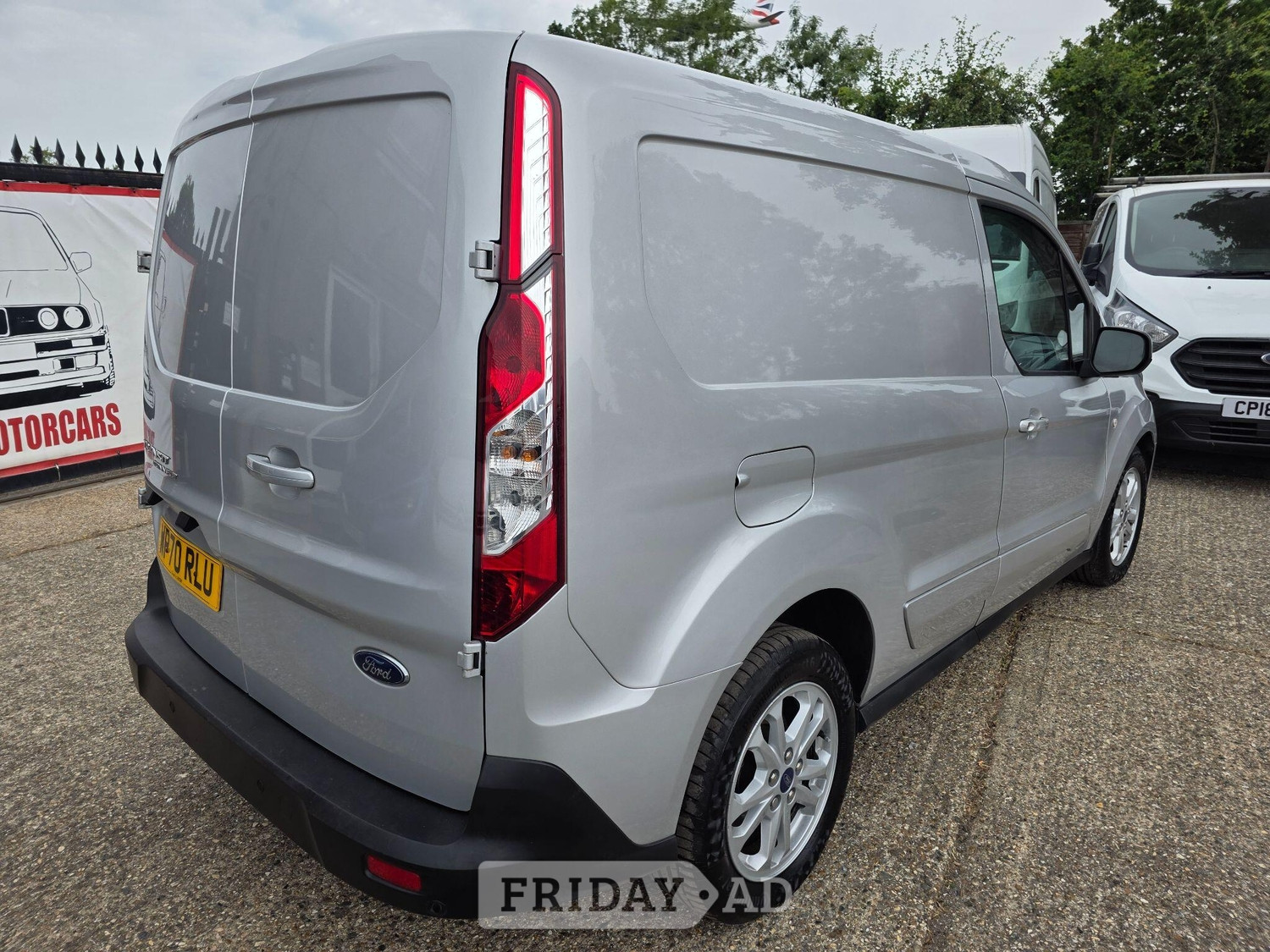 [ berth ]Ford Transit Connect