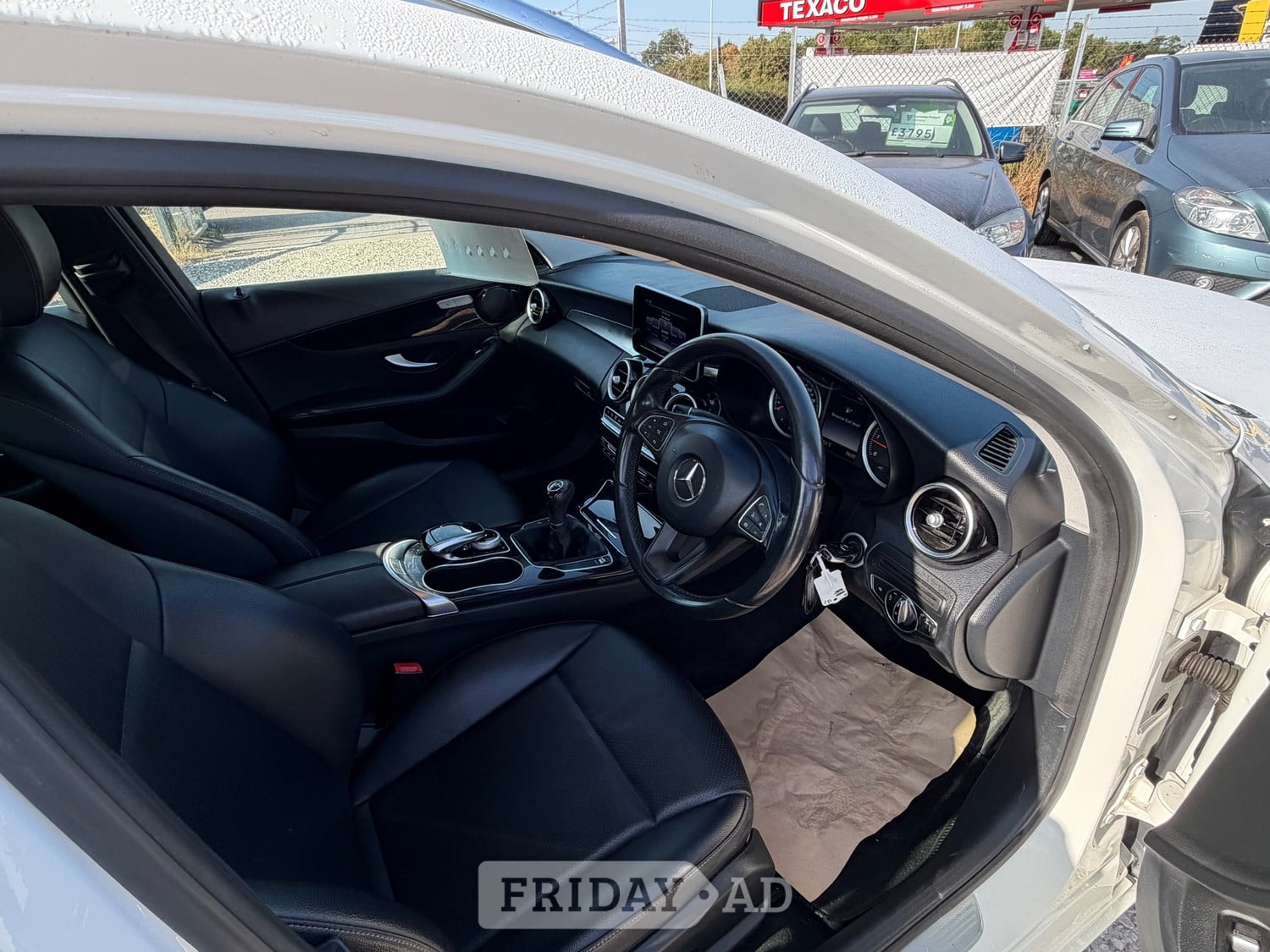 [ berth ]Mercedes-Benz C Class