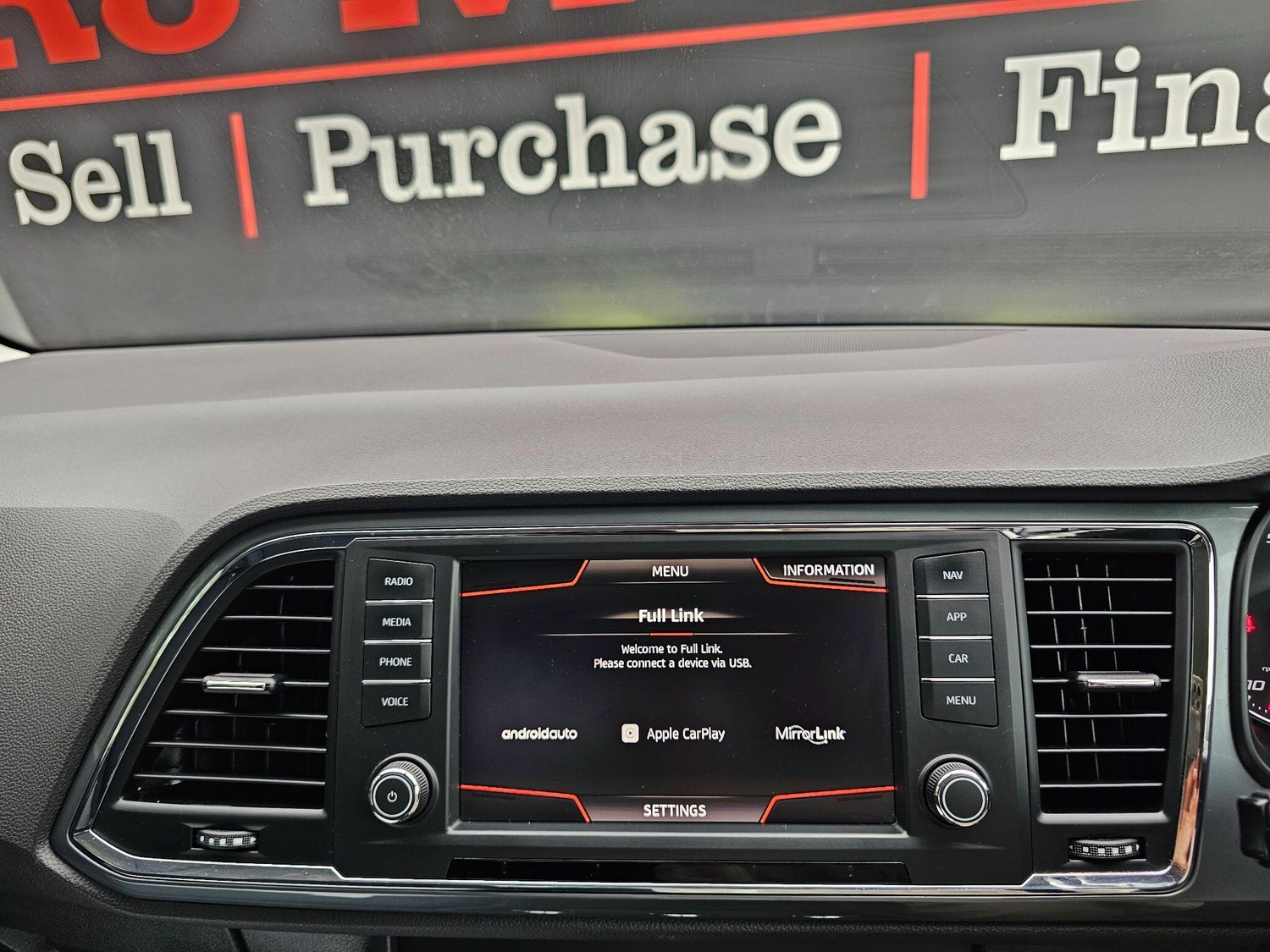 [ berth ]SEAT Ateca