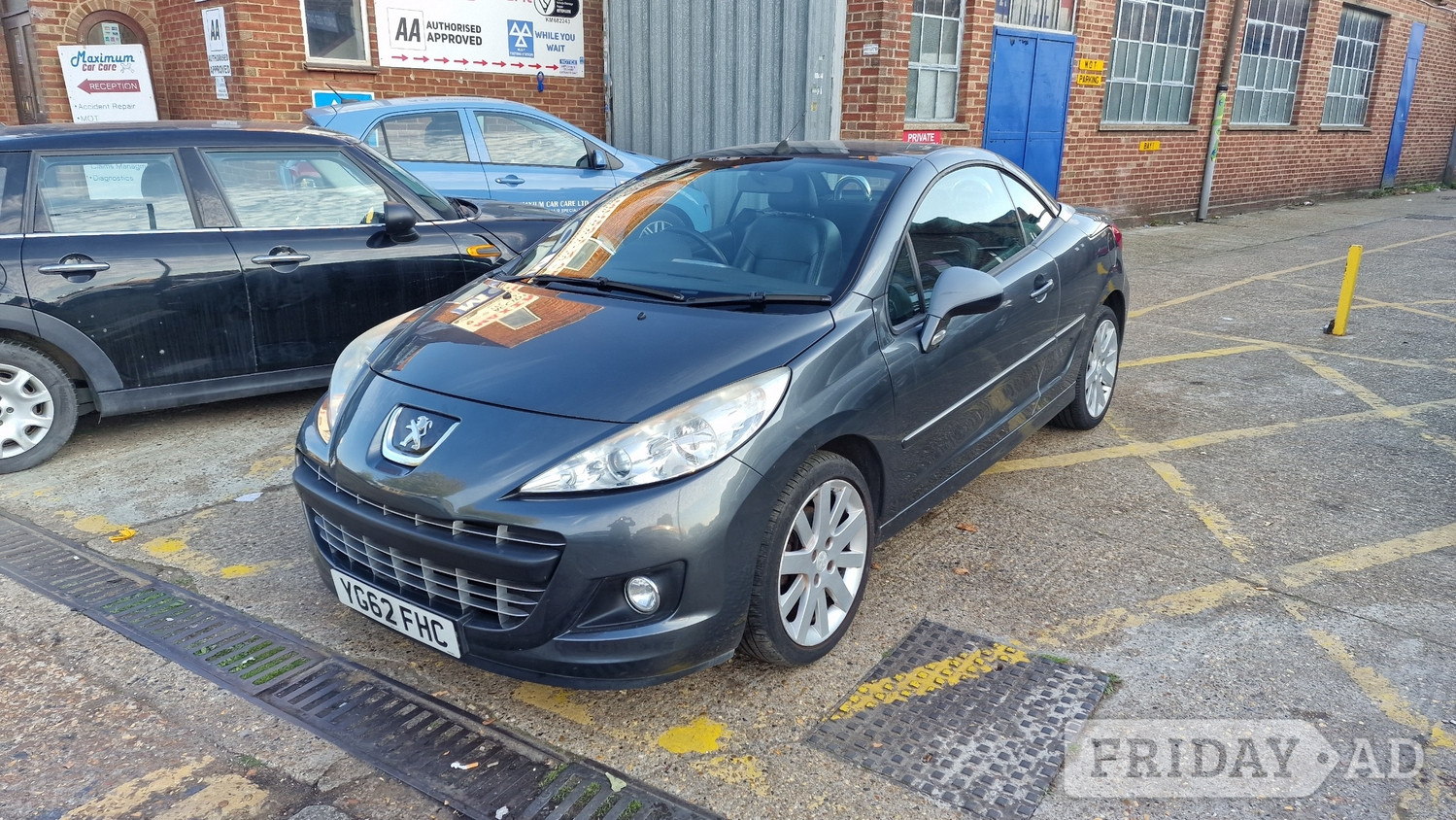 Peugeot 207 CC 2012 in London