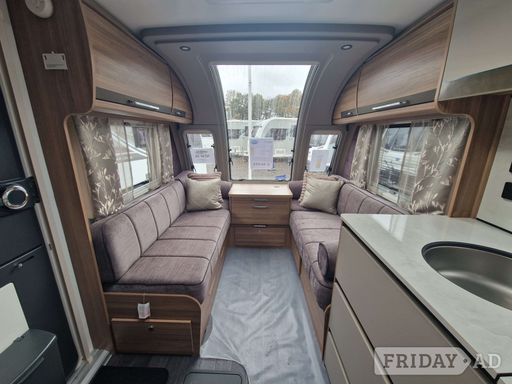 Bailey Unicorn Deluxe Vigo 2026 - Motorhomes & Caravans in Highbridge