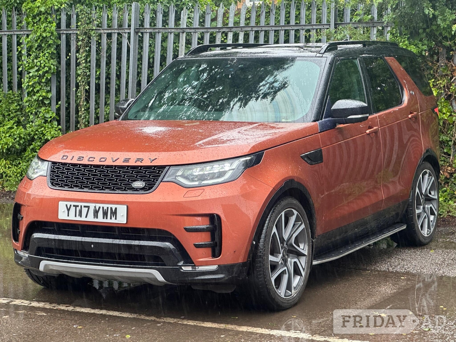 [ berth ]Land Rover Discovery