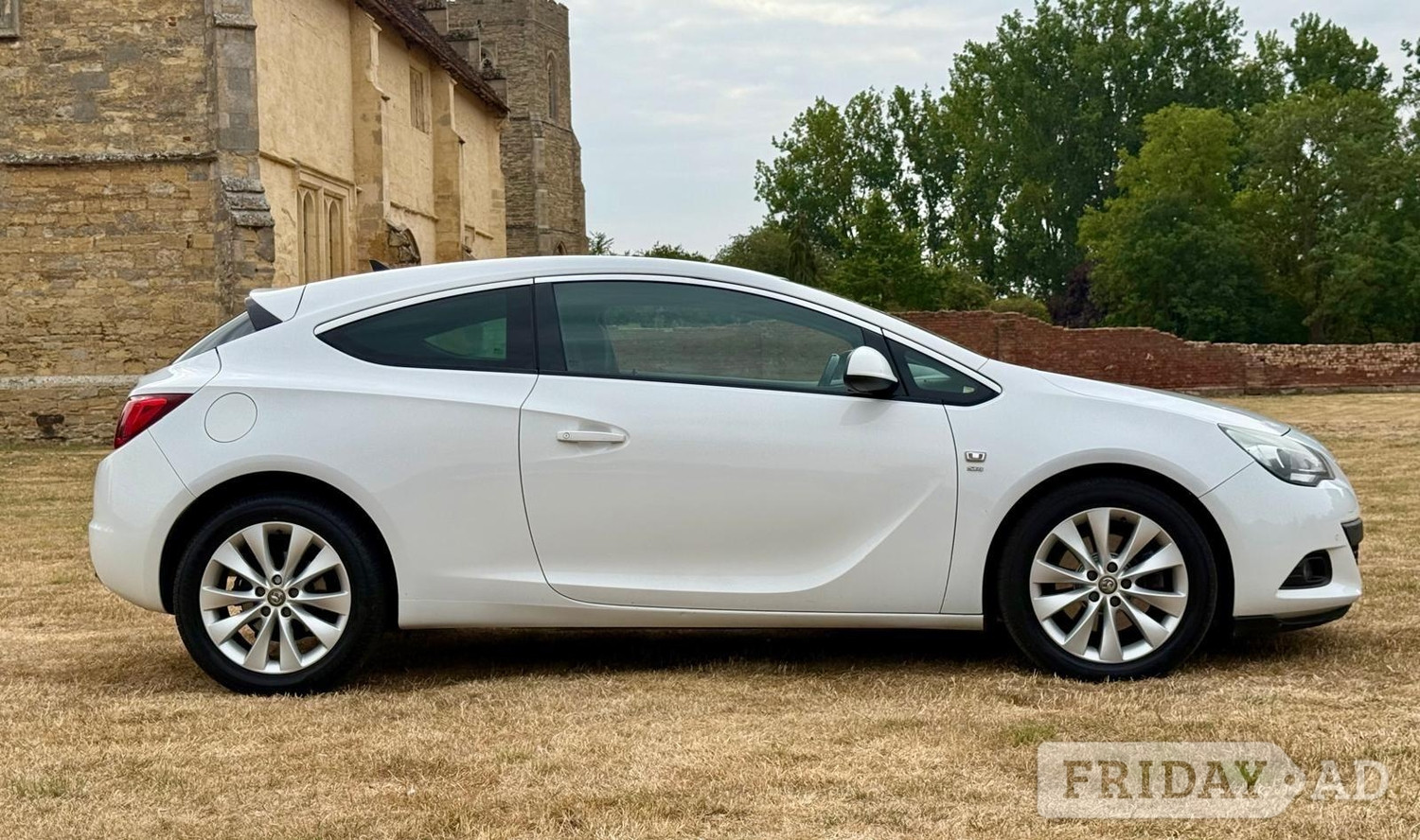 [ berth ]Vauxhall Astra