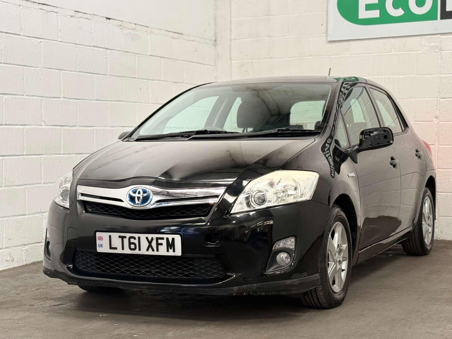 Toyota Auris 2011 - Cars in Uxbridge