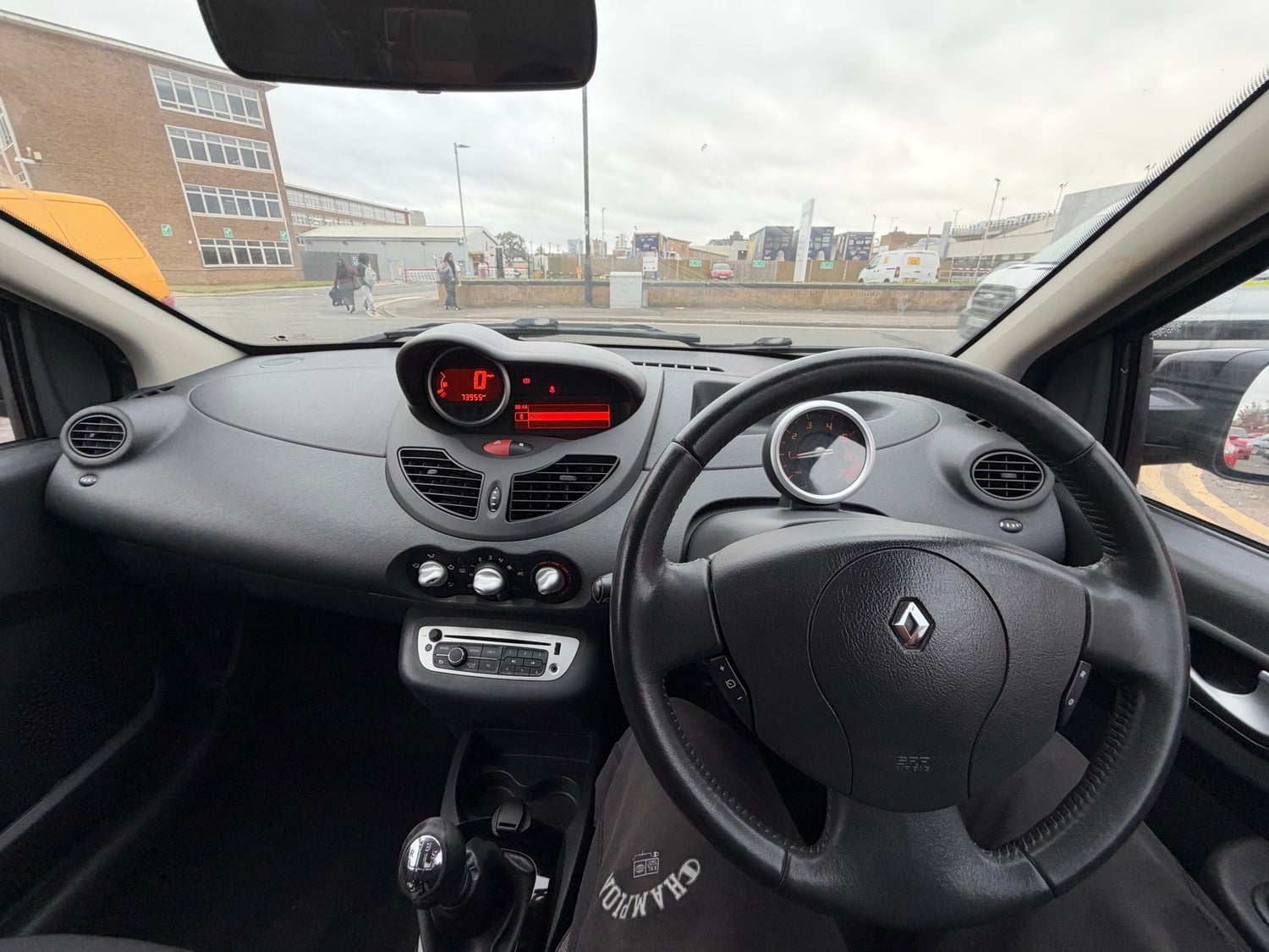 Renault Twingo 2013 - Cars