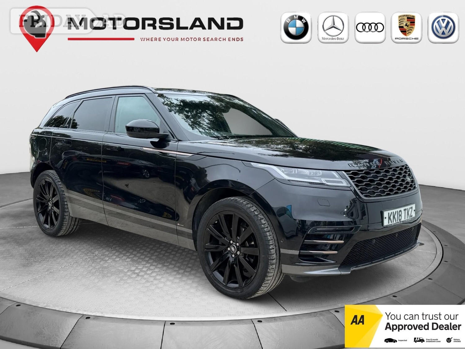 [ berth ]Land Rover Range Rover Velar