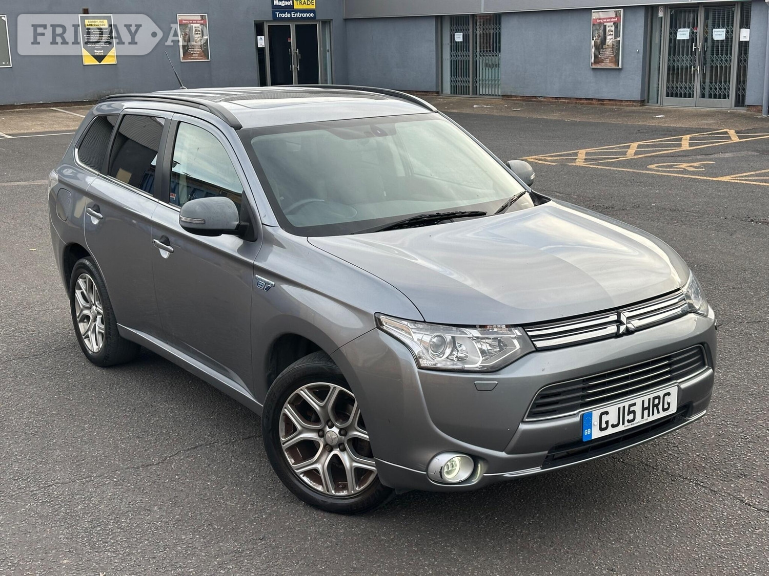 Mitsubishi Outlander 2015 - Cars