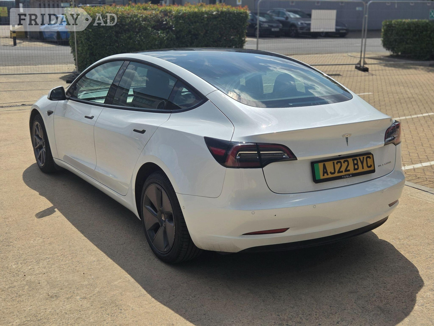 [ berth ]Tesla Model 3