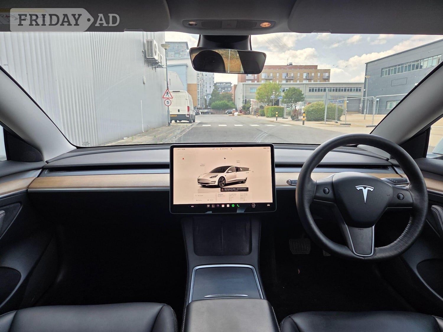 Tesla Model 3 2022 - Cars in Slough