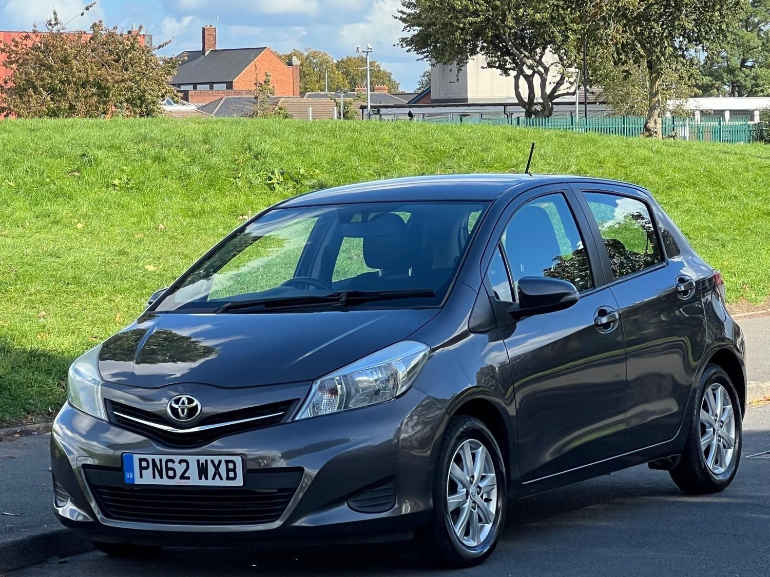 Toyota Yaris 2012 - Cars in Birmingham