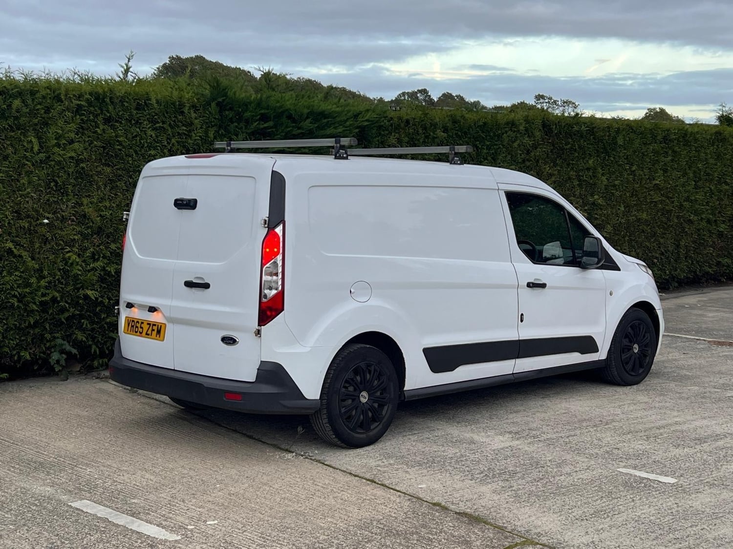 Ford Transit Connect 2016 - Vans & Commercial Vehicles in Leeds