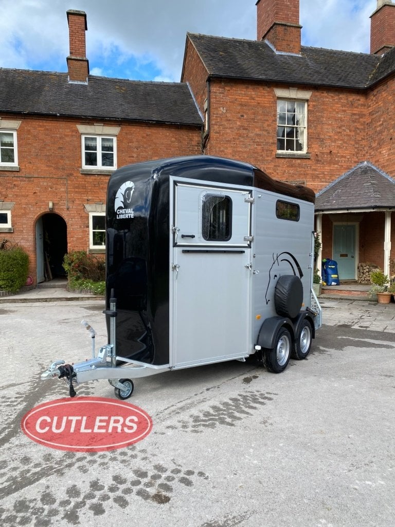 [ berth ]Cheval Liberte Touring Country