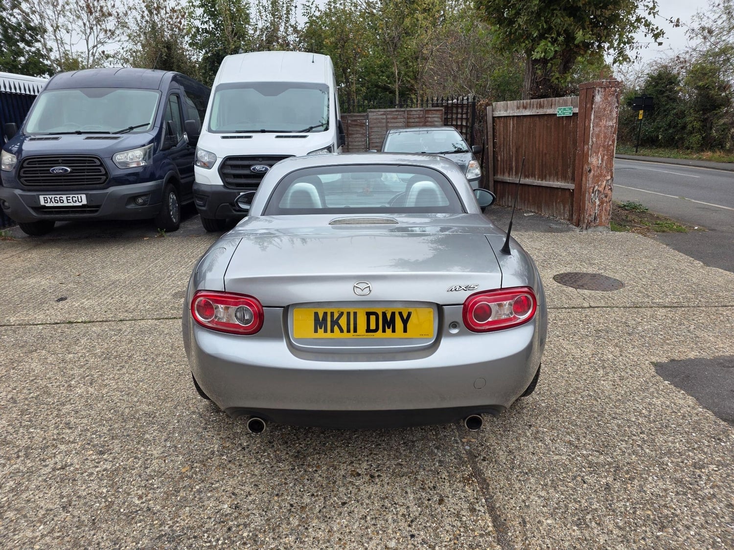 Mazda MX-5 2011 - Cars