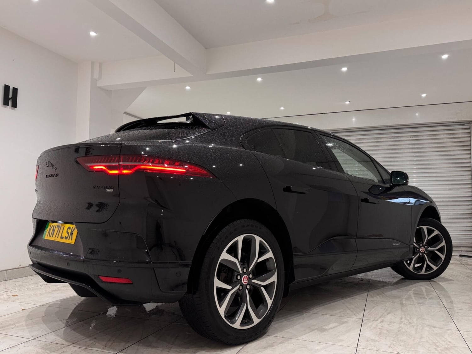 [ berth ]Jaguar I-Pace