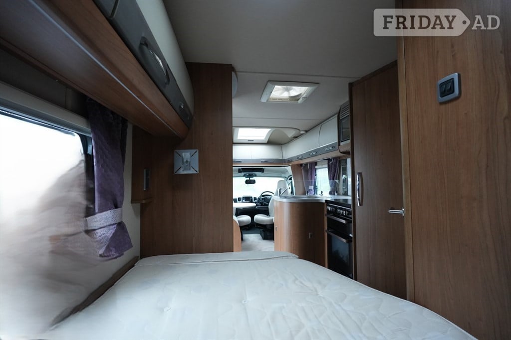 [4 berth ]Auto-Trail Tracker FB FIAT 4 BERTH 2 TRAVEL SEAT MOTORHOME