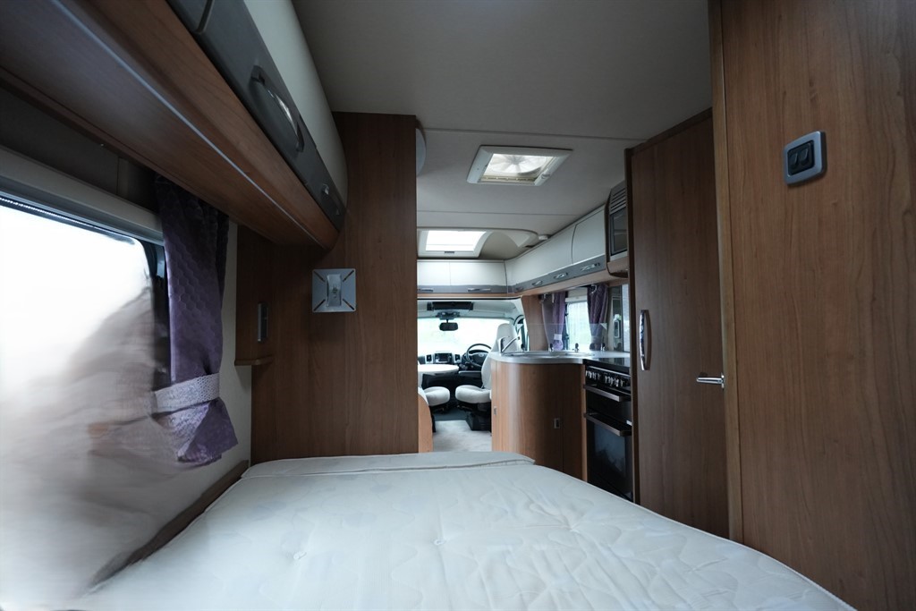 [4 berth ]Auto-Trail Tracker FB FIAT 4 BERTH 2 TRAVEL SEAT MOTORHOME
