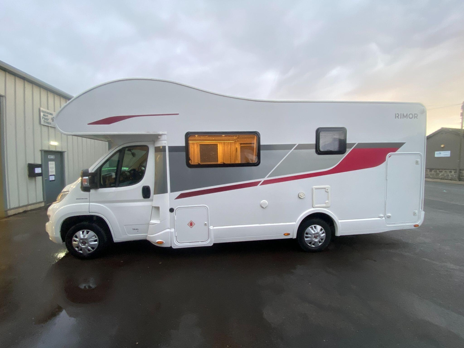 Rimor Seal 9 Located in Aberdeenshire Scotland 2021 for sale - Motorhomes & Caravans in Aberdeen