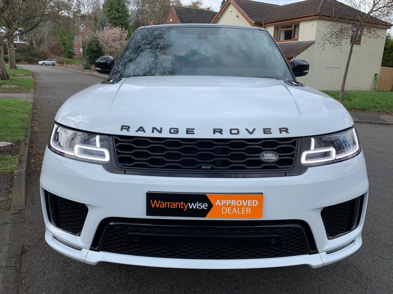 [ berth ]Land Rover Range Rover Sport