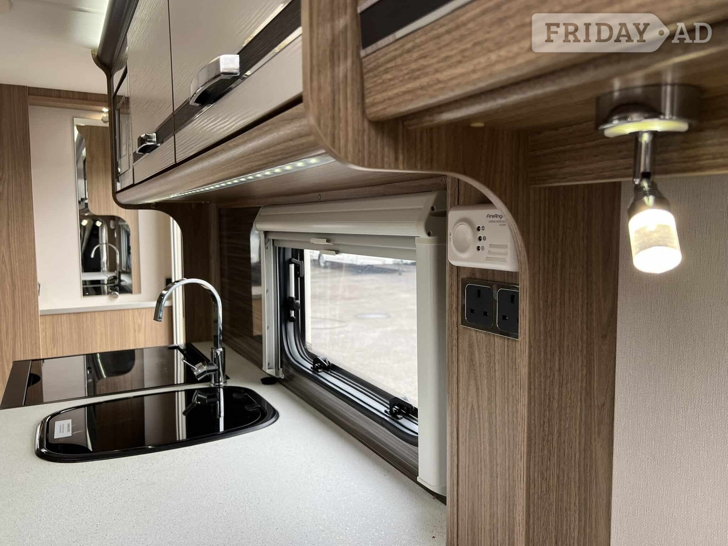 [ berth ]Coachman VIP Vogue 520