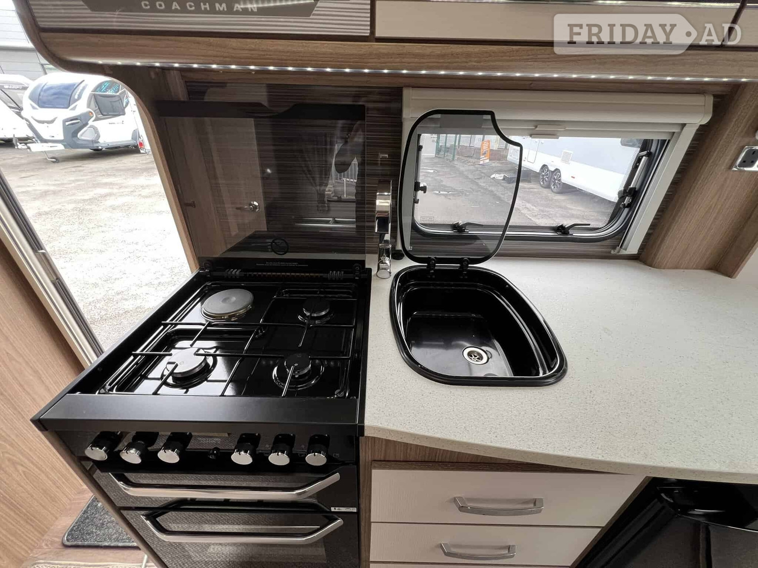 Coachman VIP Vogue 520 2017 - Motorhomes & Caravans