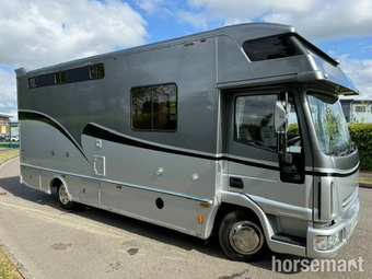 KM Horseboxes Elite Model Iveco Eurocargo Horsebox