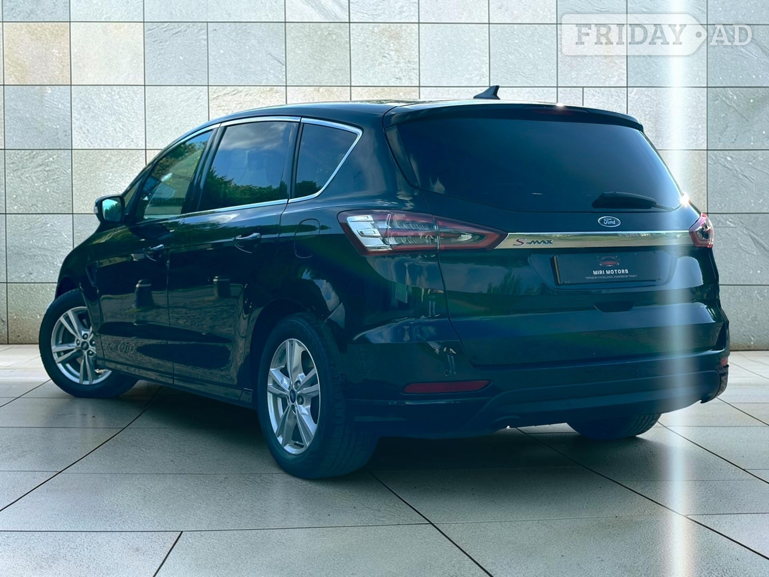 [ berth ]Ford S-Max
