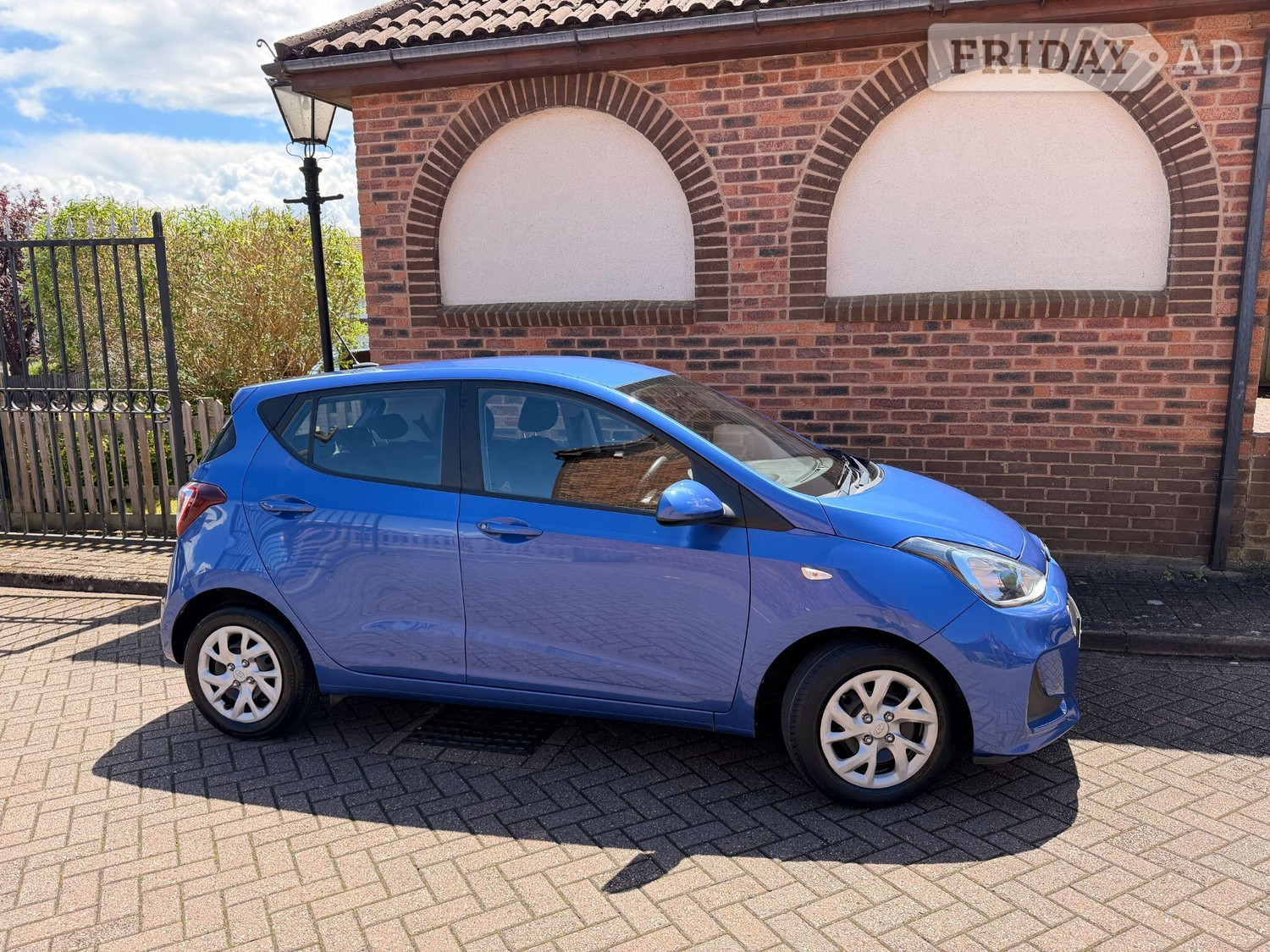 Hyundai i10 Sutton