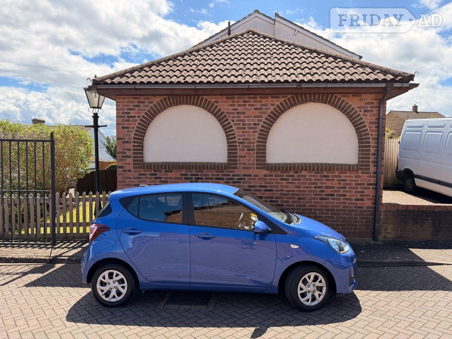 Hyundai i10 2019 - Cars in Sutton