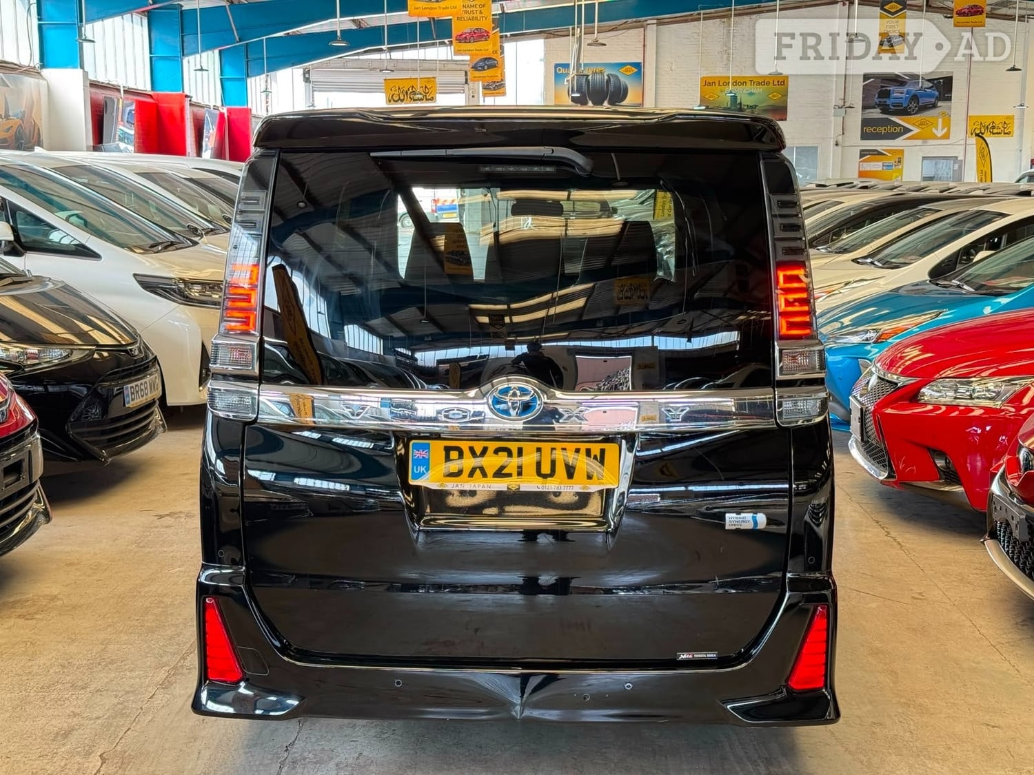 Toyota Voxy 2021 - Cars in Birmingham
