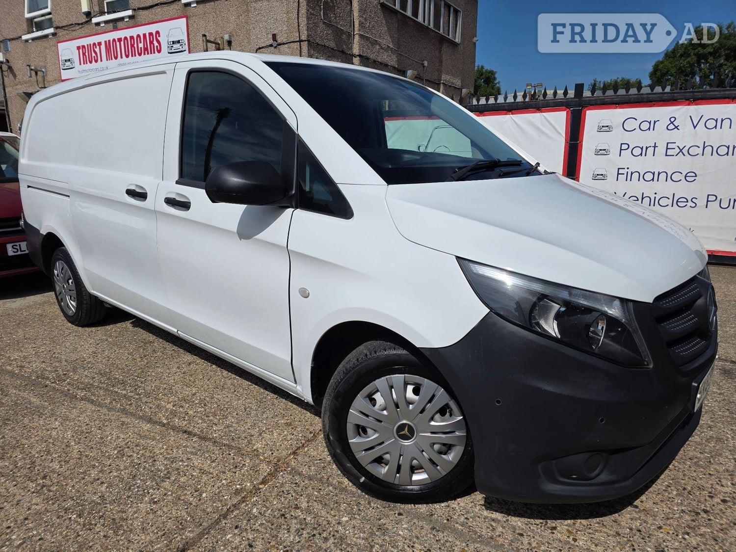 Mercedes-Benz Vito 2019 in Hounslow