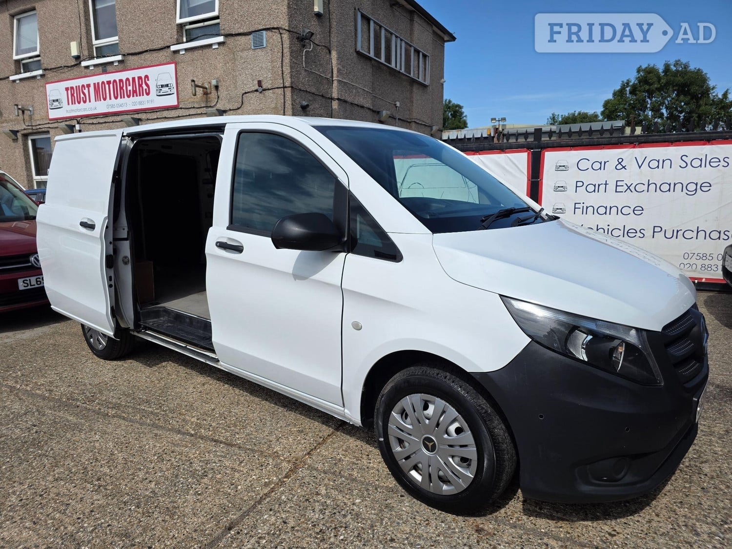 [ berth ]Mercedes-Benz Vito
