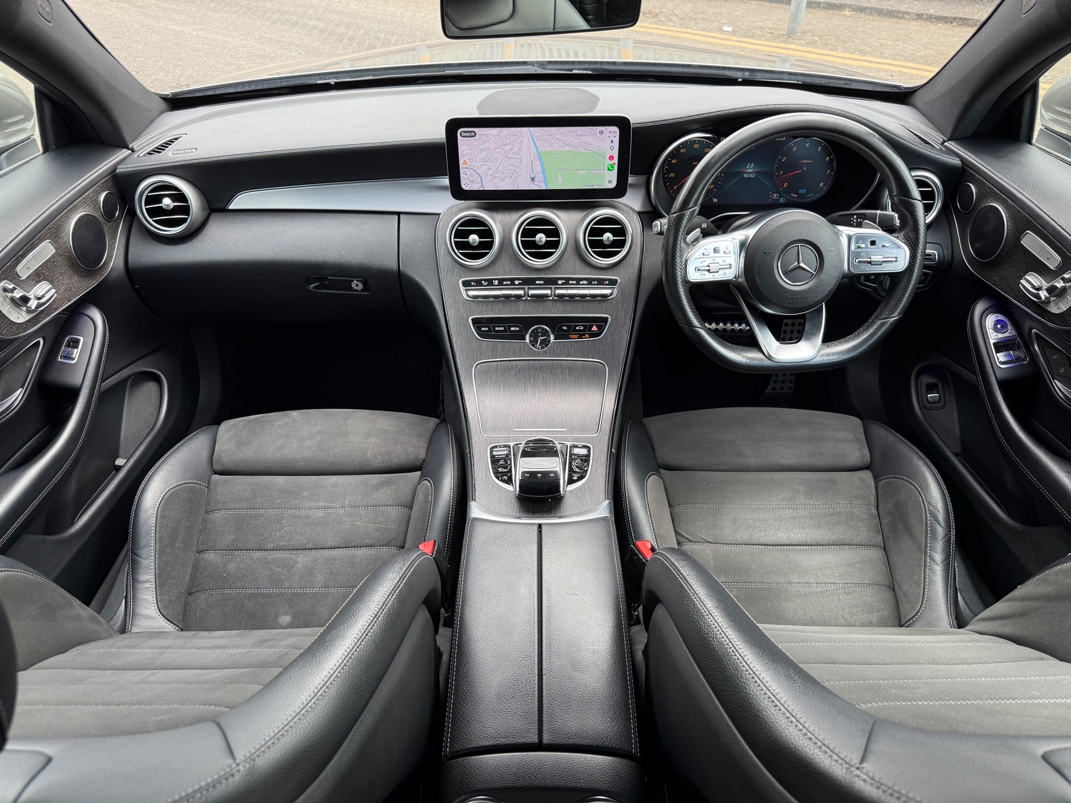 [ berth ]Mercedes-Benz C Class