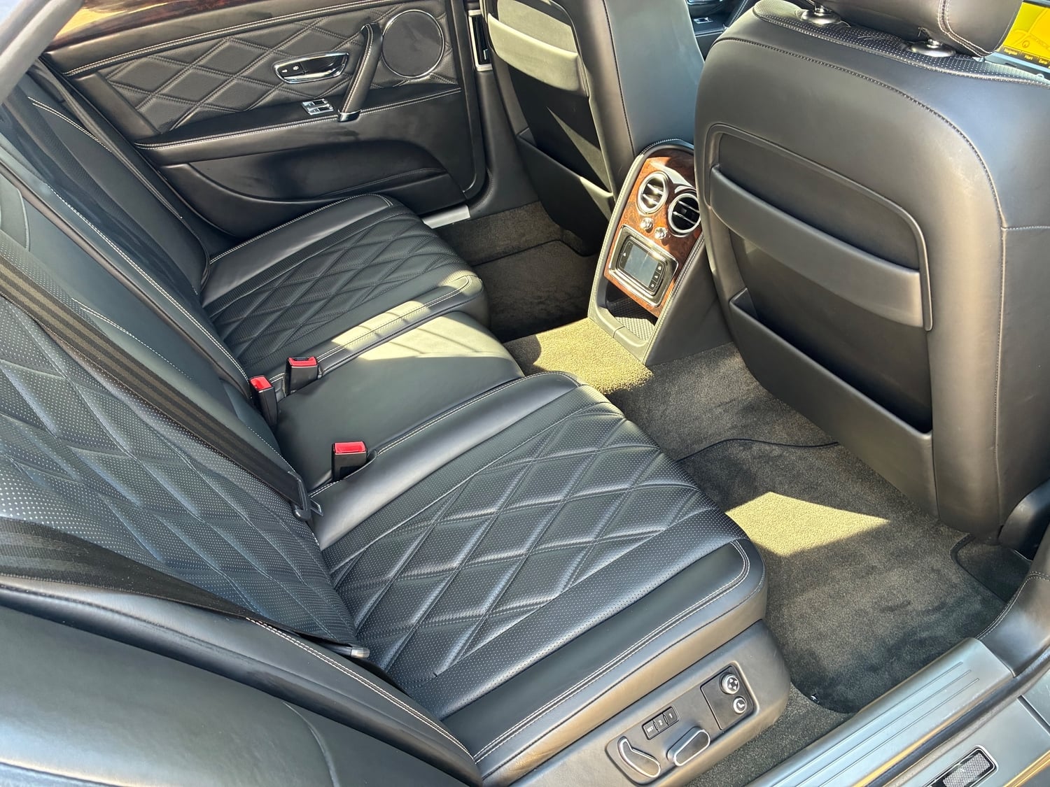 Bentley Flying Spur 2014 - Cars